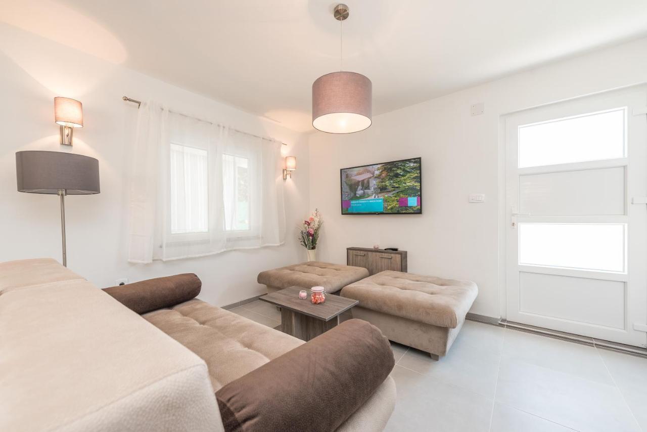 Villa Family Sukosan, Zadar Εξωτερικό φωτογραφία